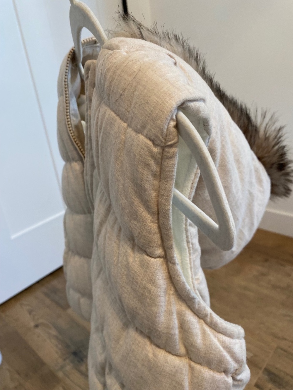 Girls Beige Tan Fur Vest Youth Large With Pockets